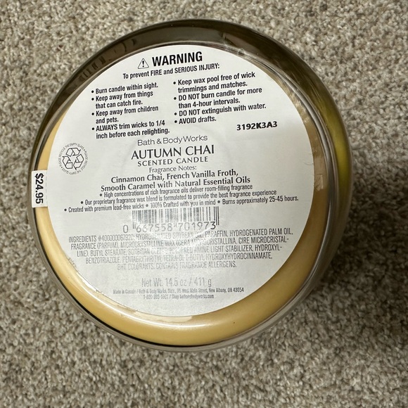 Bath and Body Works Autumn Chai Candle 2023 - Picture 2 of 2